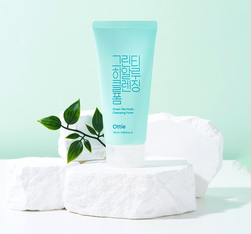 ottie-green-tea-cleansing-foam-4